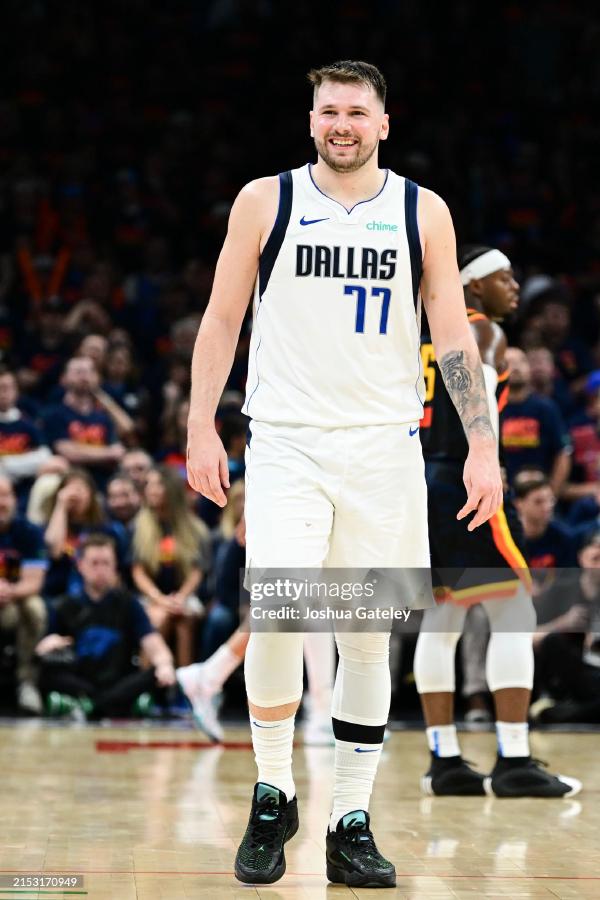 东契奇历史性40+三双:湖人40年首人,欧洲天才创造紫金新篇章